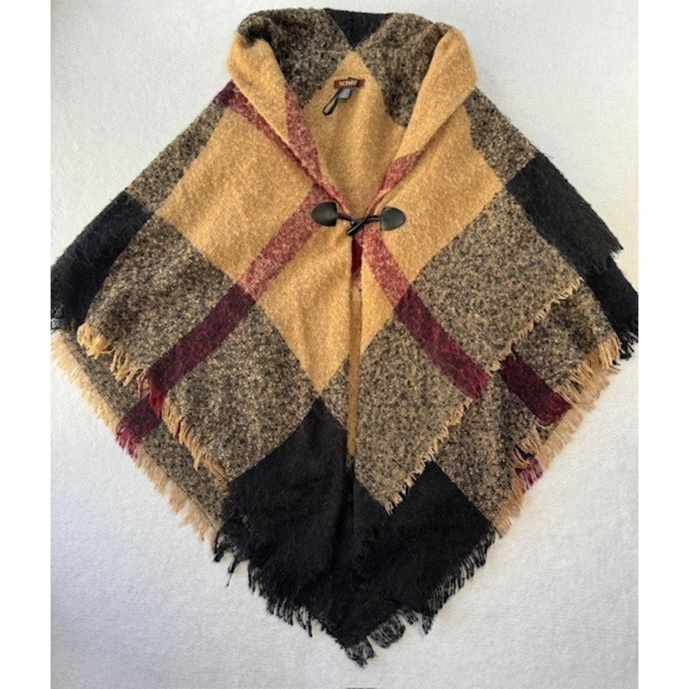 Altare plaid‎ fringed poncho shawl Cape One size multicolor Burgundy Buckle